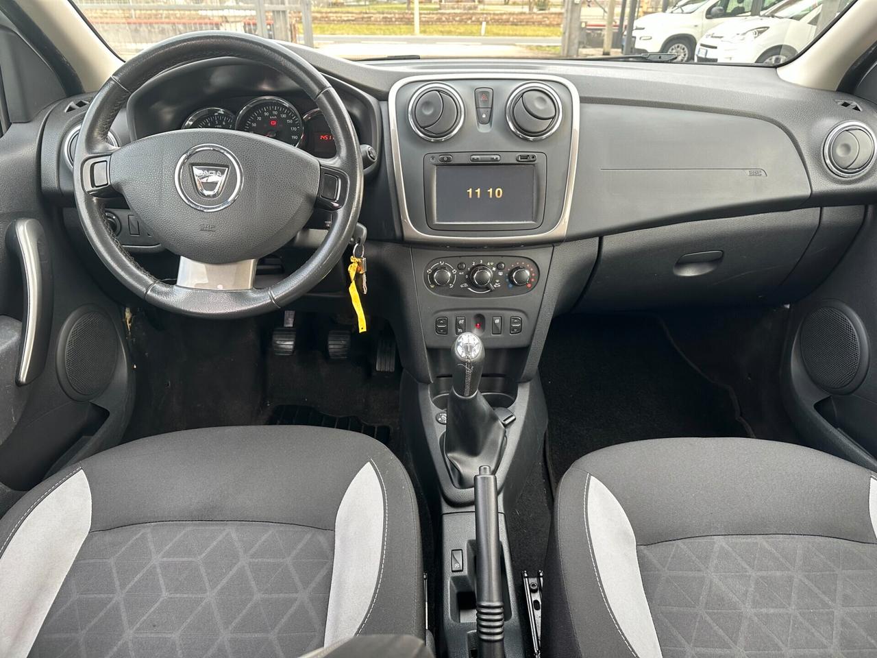 Dacia Sandero STEPWAY*0.9*PRESTIGE*GPL*NAVI*BLUETOOTH*NEOPA*