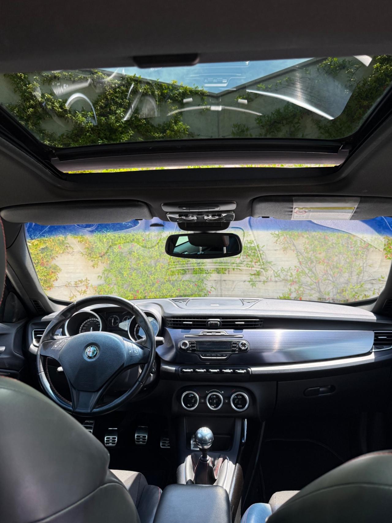 Alfa Romeo Giulietta 1750 TBi Quadrifoglio Verde