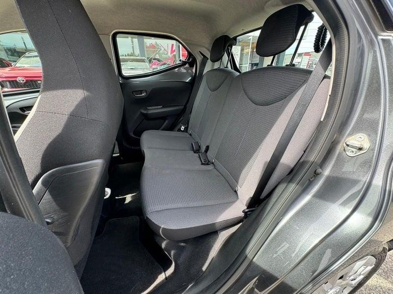 Toyota Aygo Connect 1.0 VVT-i 72 CV 5 porte x-fun