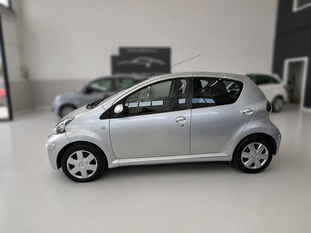 Toyota Aygo 1.0 12V VVT-i 5 porte