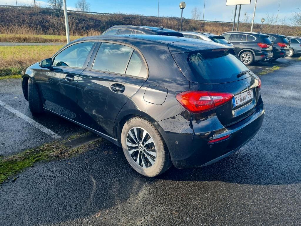 MERCEDES-BENZ A 180D 116CV AUTOMATIC BUSINESS SOLUTION ( NAVI PREMIUM - CRUISE - PARK ASSIST )