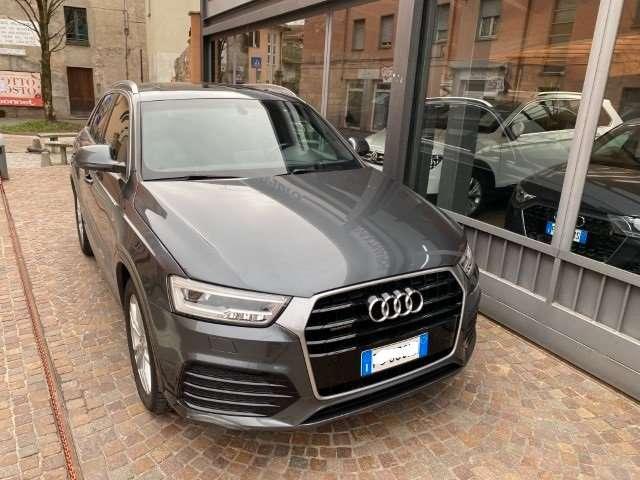 Audi Q3 2.0 TDI S-Line Quattro 150cv S-Tronic