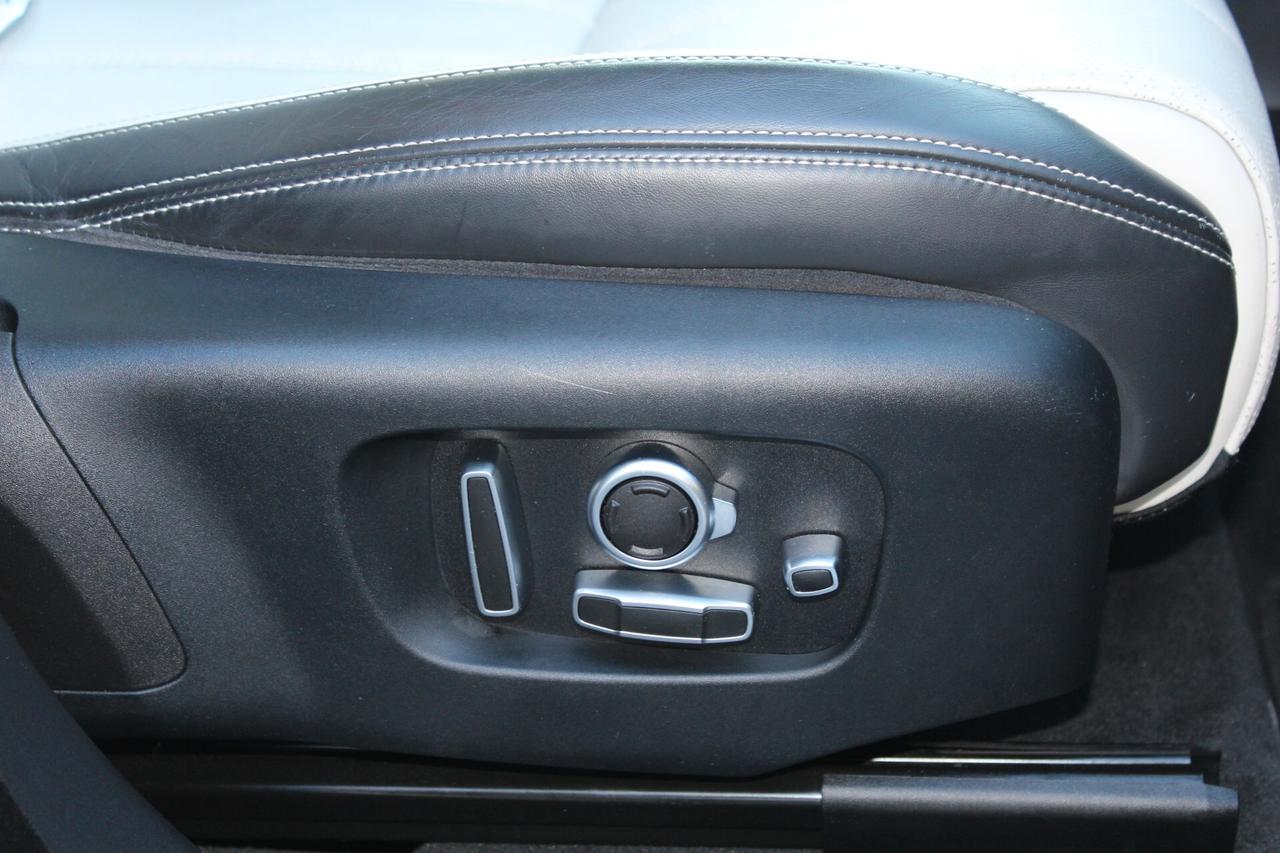 Land Rover Range Velar 2.0D I4 240 CV R-Dynamic HSE