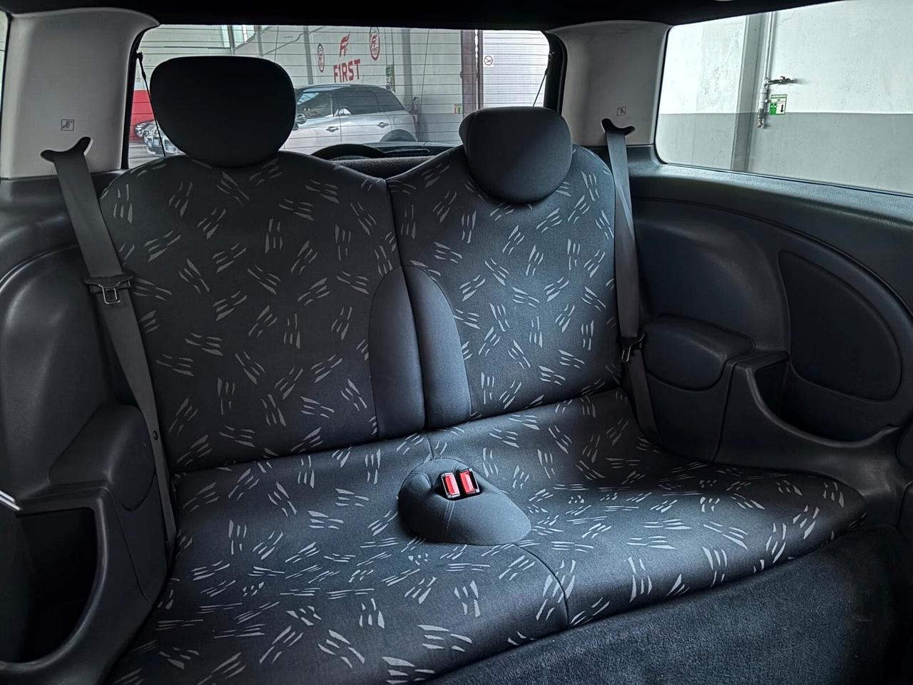 Mini 1.6 16V One de luxe