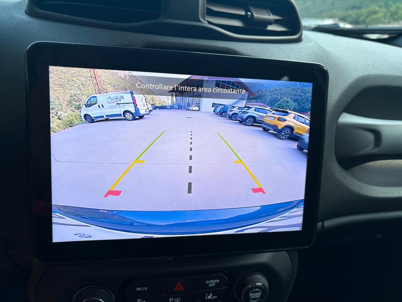 Jeep Renegade 1.5 Turbo T4 MHEV Summit