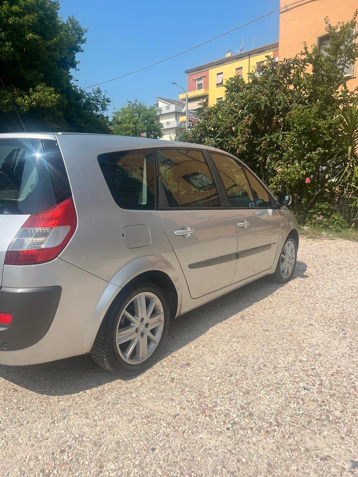 Renault Scenic Grand Scénic 1.9 dCi Serie Speciale Exception