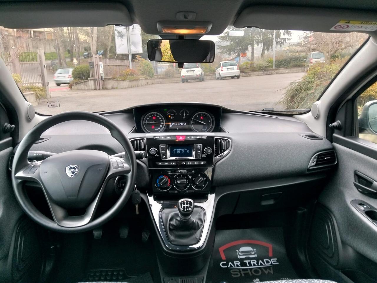 Lancia Ypsilon 1.0 FireFly 5 porte S&S Hybrid Ecochic Silver