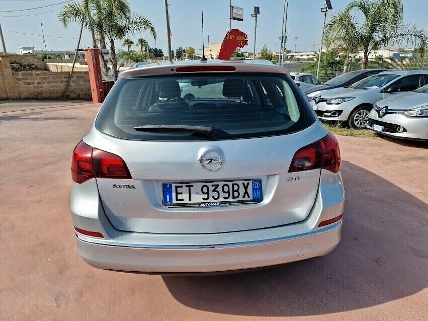 Opel Astra 1.7 CDTI 110CV Sports Tourer Cosmo