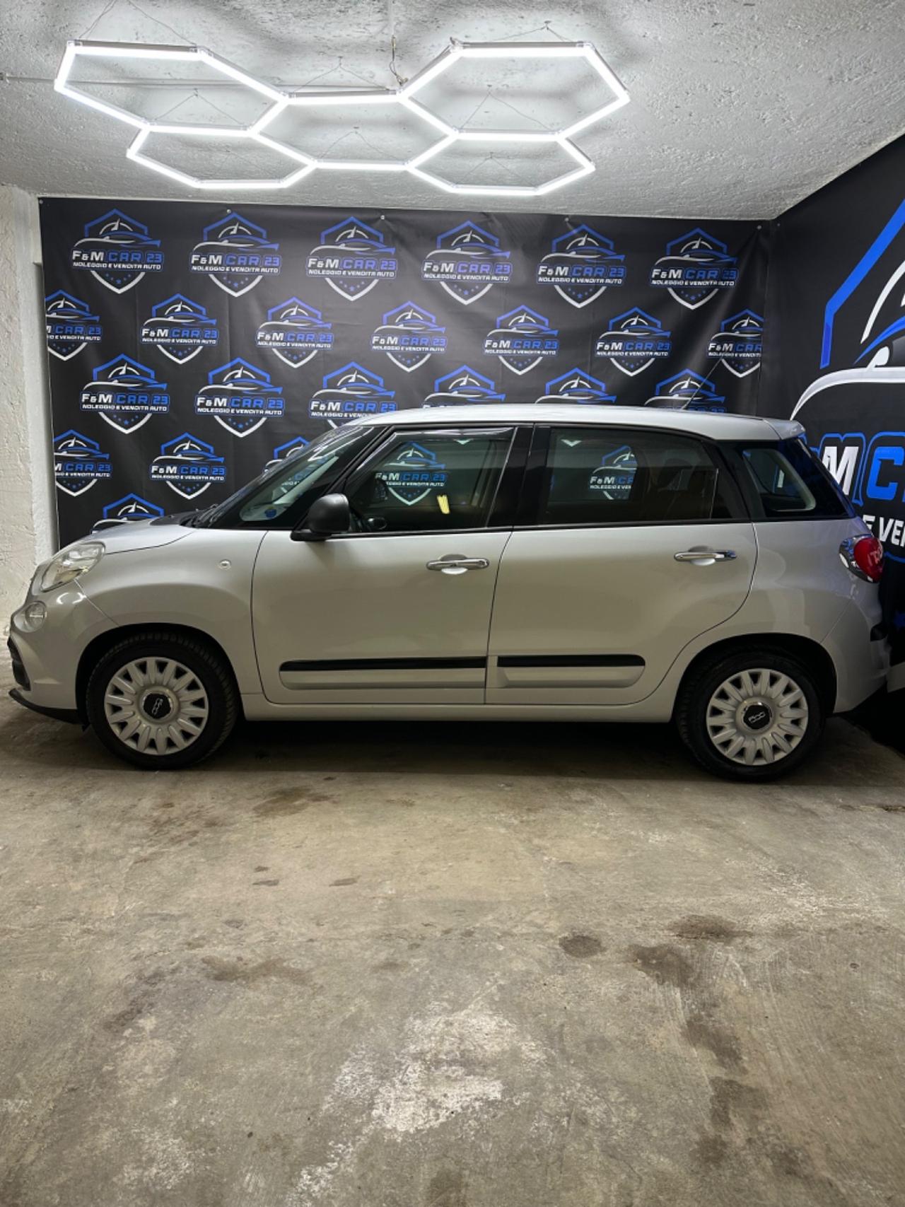 Fiat 500L automatica 2019