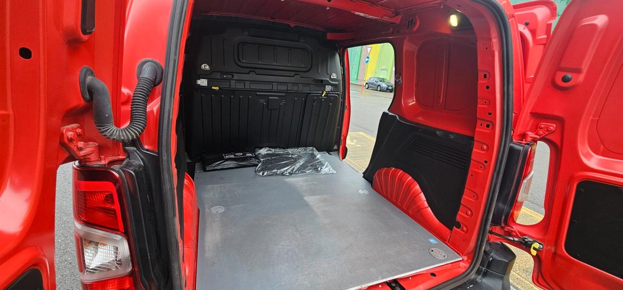 Opel Combo Cargo 1.5 Diesel 100CV Edition 3 POSTI!