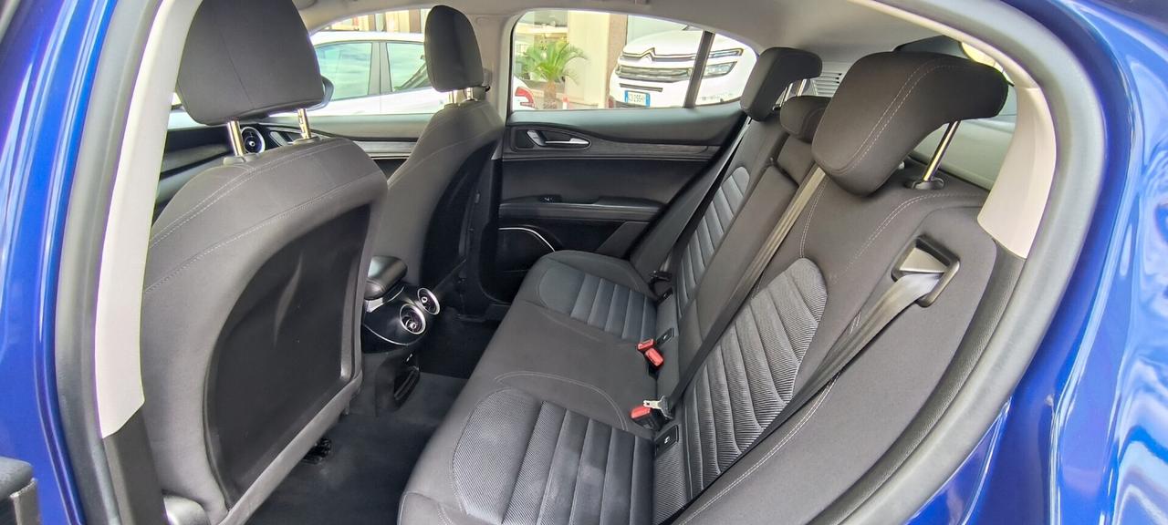 Alfa Romeo Stelvio 2.2 Turbodiesel 190 CV AT8 Q4 Sprint