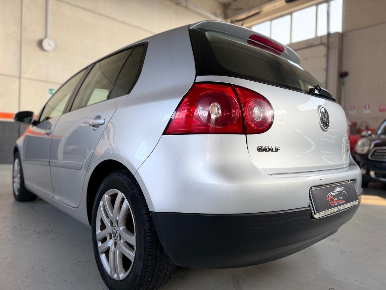 Volkswagen Golf 1.6 5p. Comfortline BiFuel GPL NEOPATENTATI