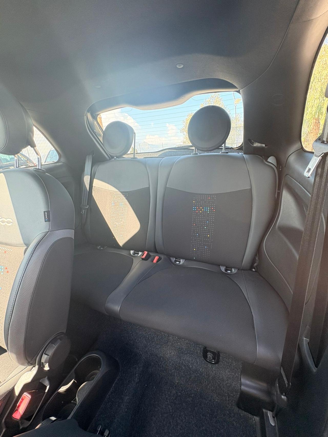 Fiat 500 1.0 Hybrid Hey Google