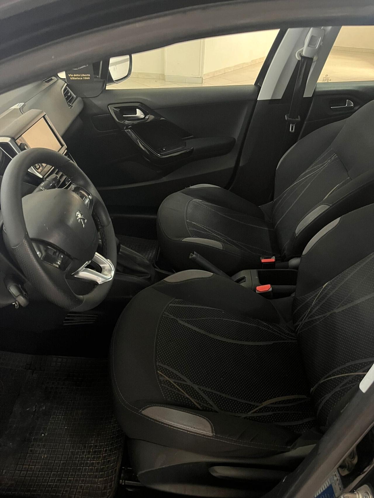 Peugeot 208 1.2 VTi 82 CV GPL 5 porte Allure