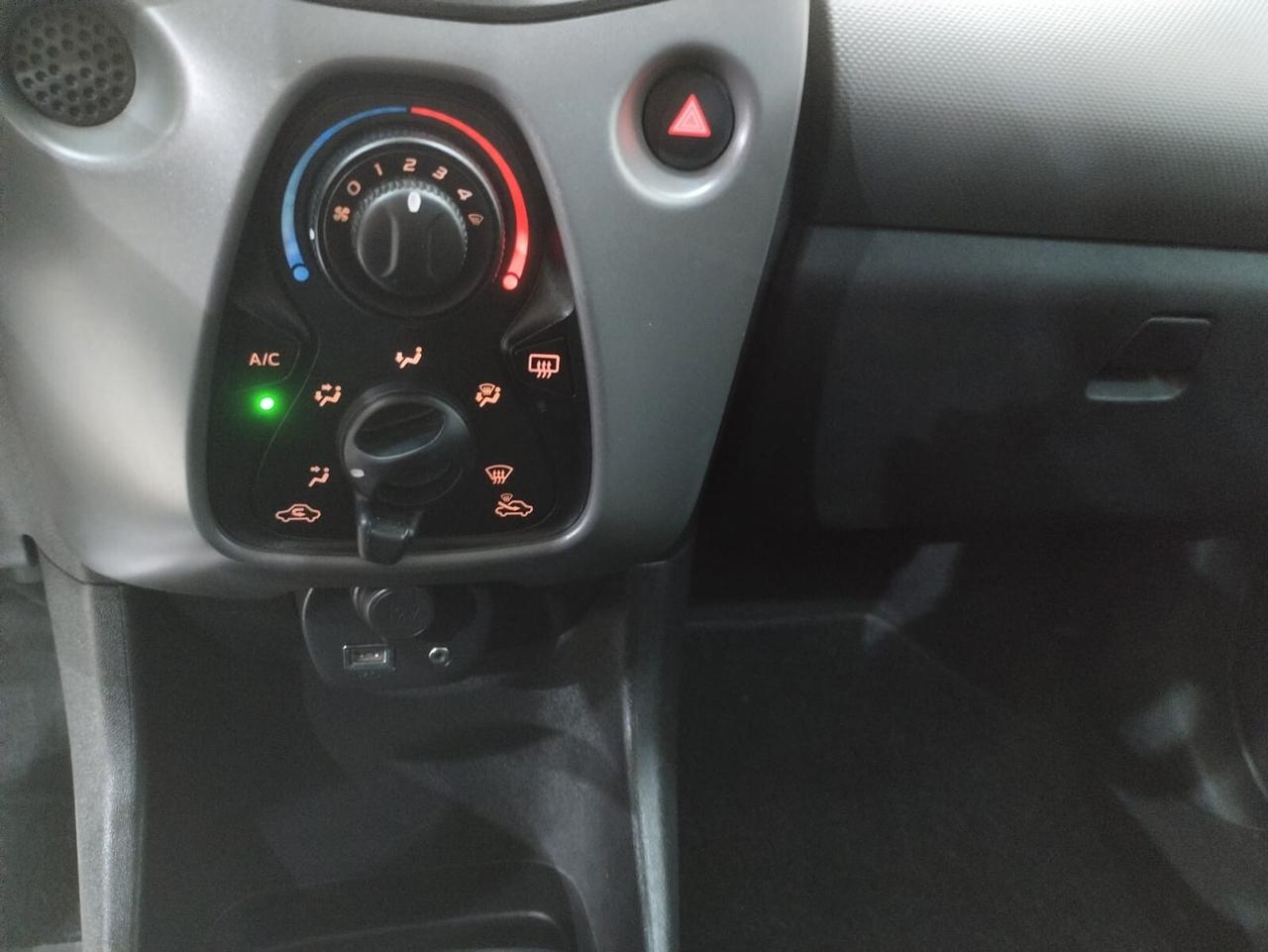 Peugeot 108 VTi 72 5 porte Active