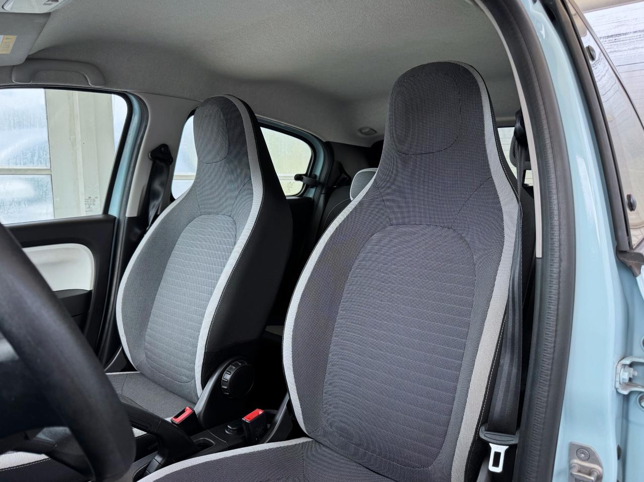 Renault Twingo 1.0 sCe Duel 65CV LED IVA ESP