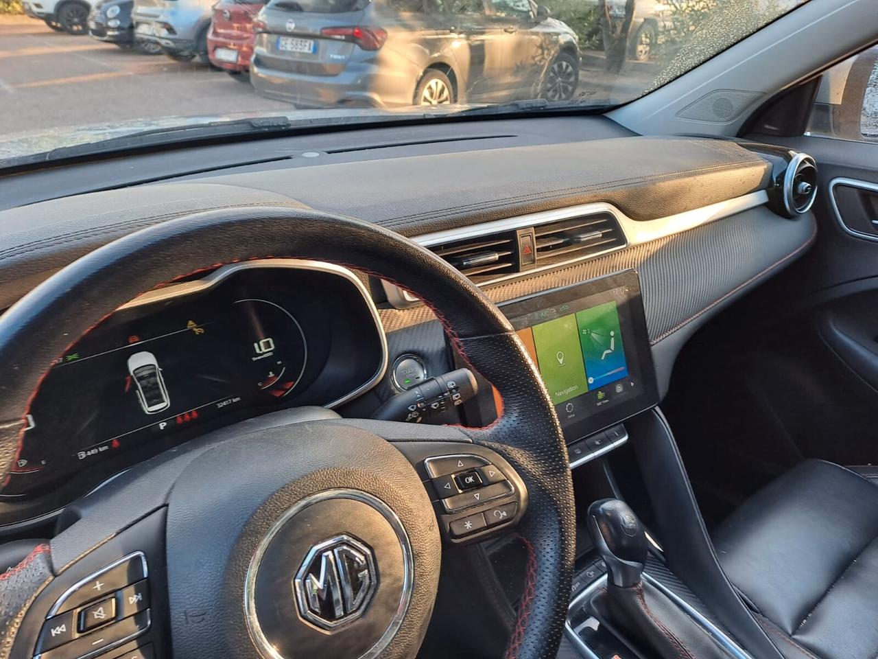 Mg ZS LUXURY PASSAGGIO INCLUSO