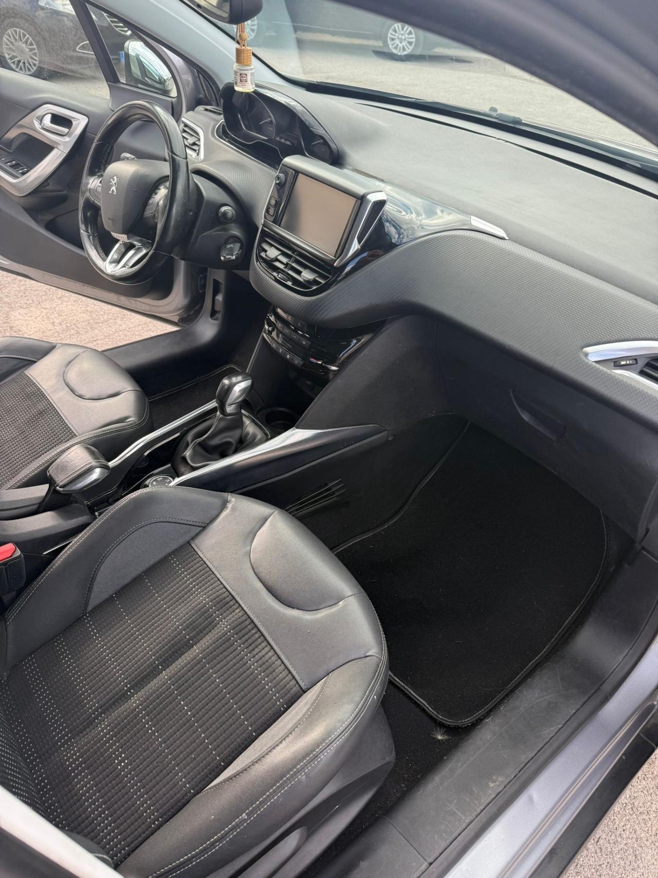 Peugeot 2008 1.6 e-HDi 92 CV Stop&Start Active