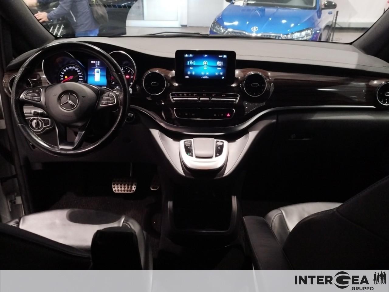 Mercedes-Benz V Long 250 d Sport Business 4matic auto