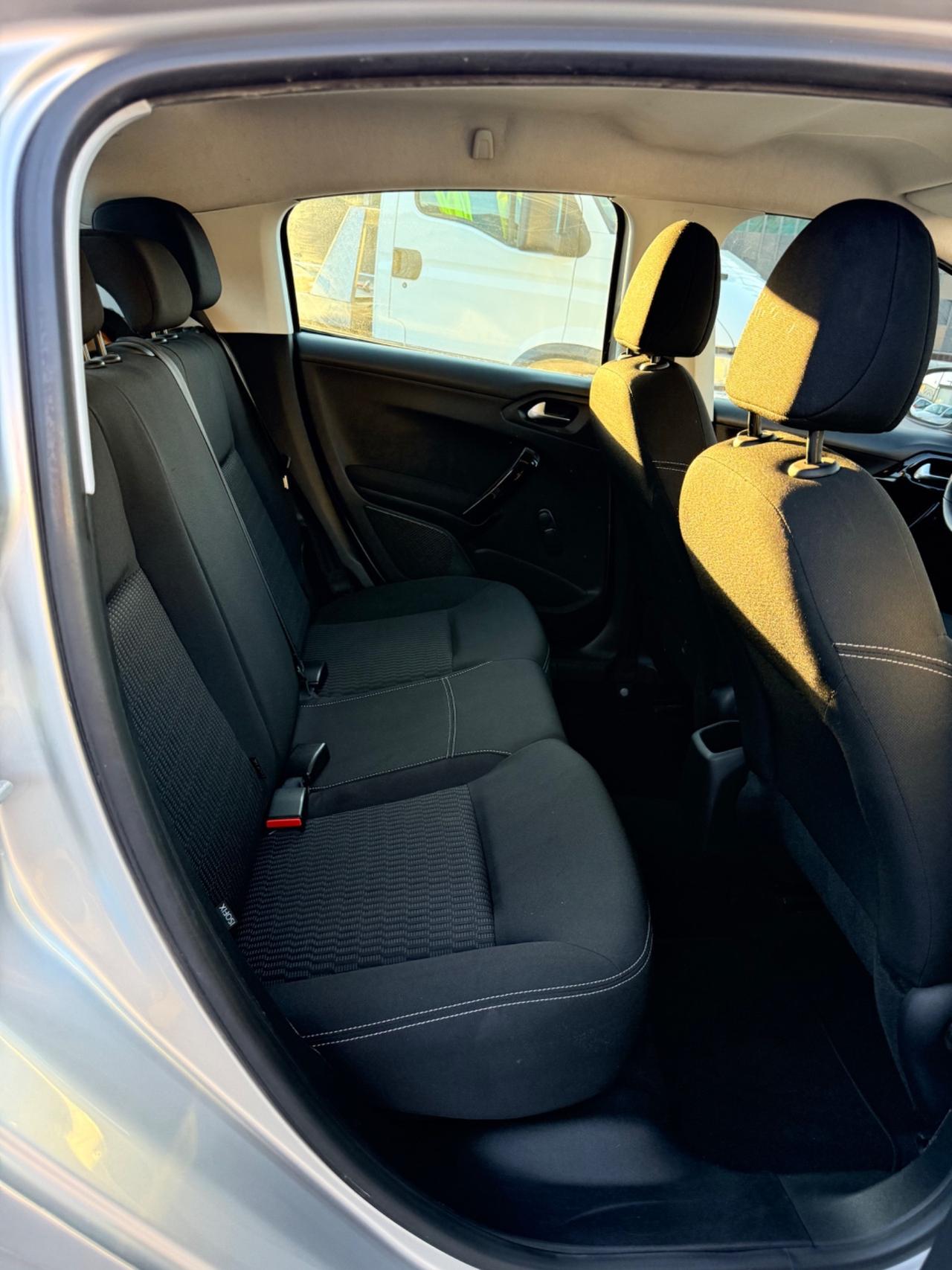 Peugeot 208 PureTech 82 Stop&Start 5 porte Allure