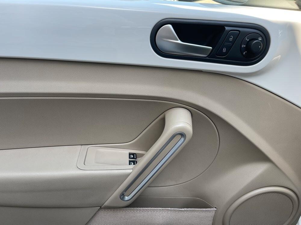 Volkswagen Maggiolino 1.6 TDI Design NEO PATENTATI