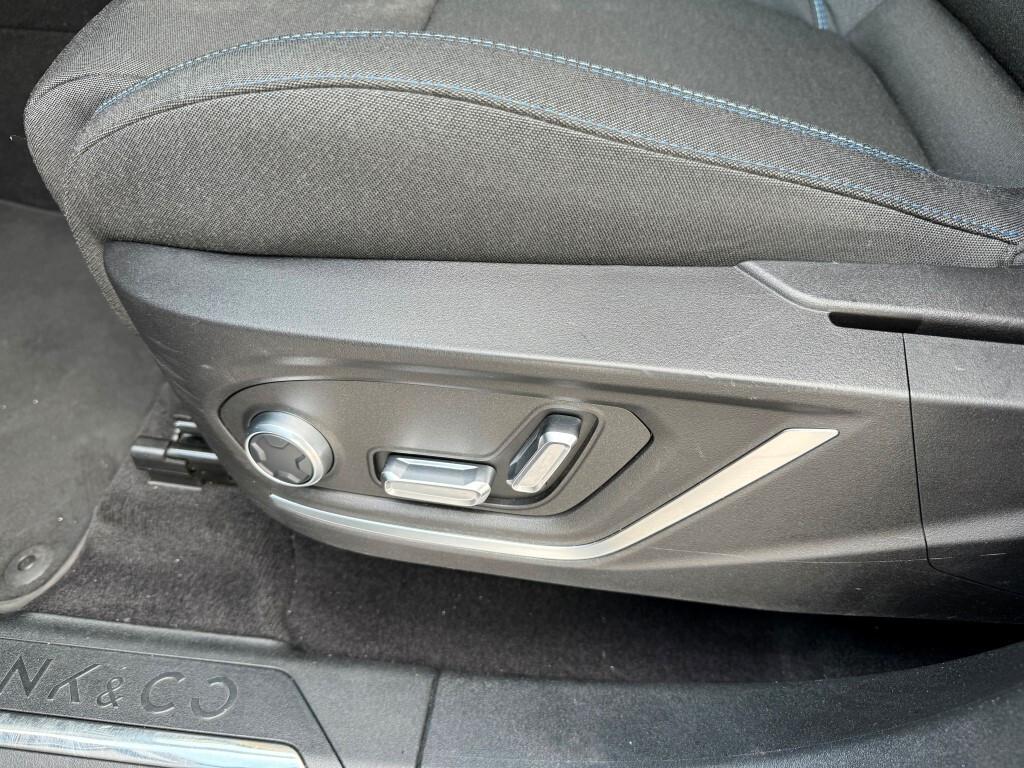 Lynk & Co 01 1.5 T Plug in Hybrid