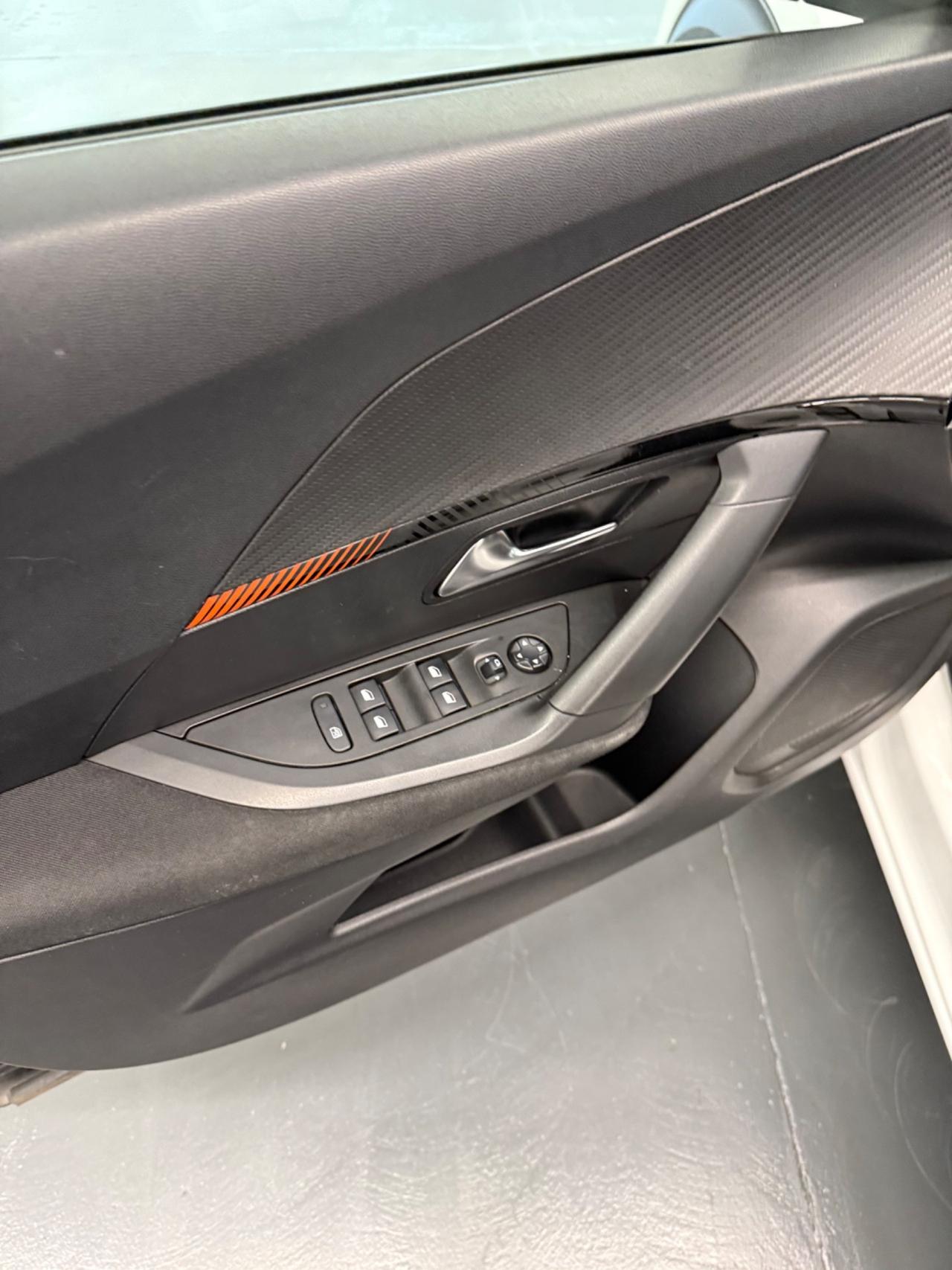 Peugeot 2008 PureTech 100 S&S Active