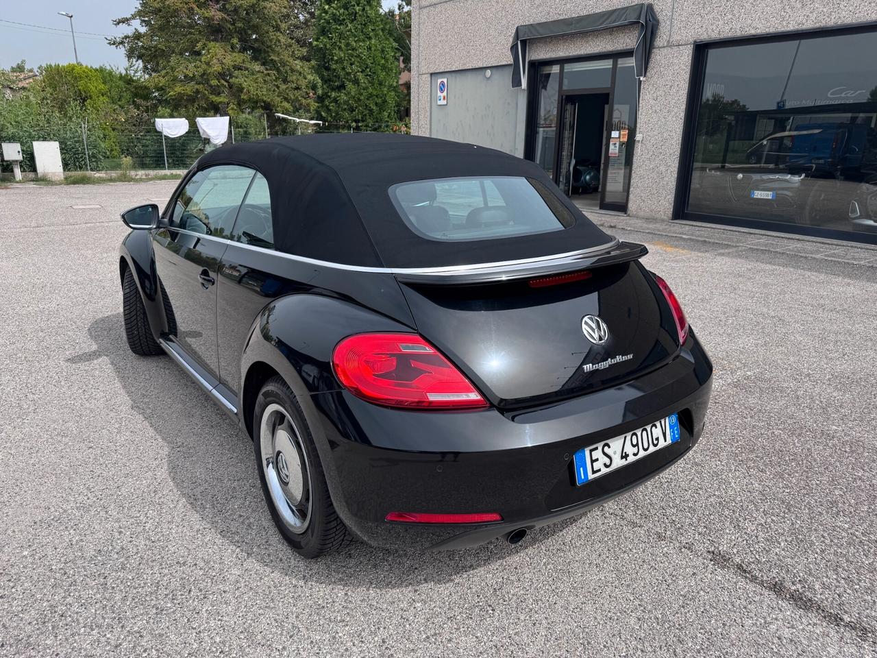 Volkswagen Maggiolino Cabrio 1.6 tdi Design 105cv UNICO PROPRIETARIO