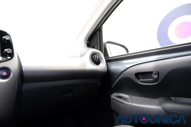 PEUGEOT 108 VTi 68 ETG 5 PORTE AUTOMATICA NEOPATENTATI