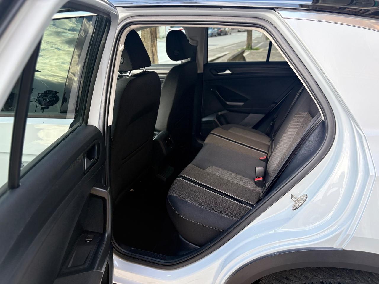 VW T-Roc 1.6 TDI Advanced FULL/LED MYSTIC WHITE