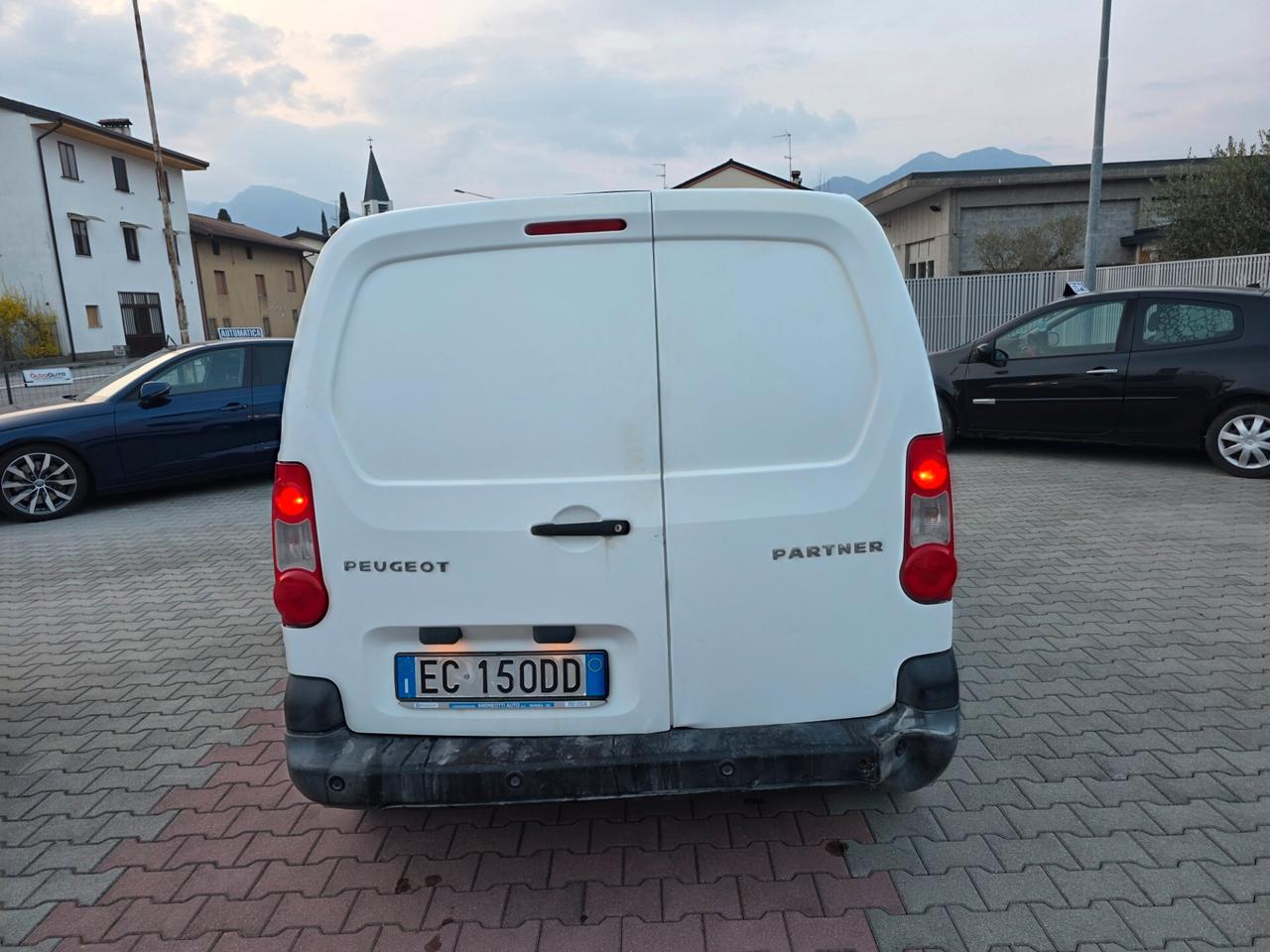 Peugeot Partner 1.6 HDi 90cv vista provata piaciuto