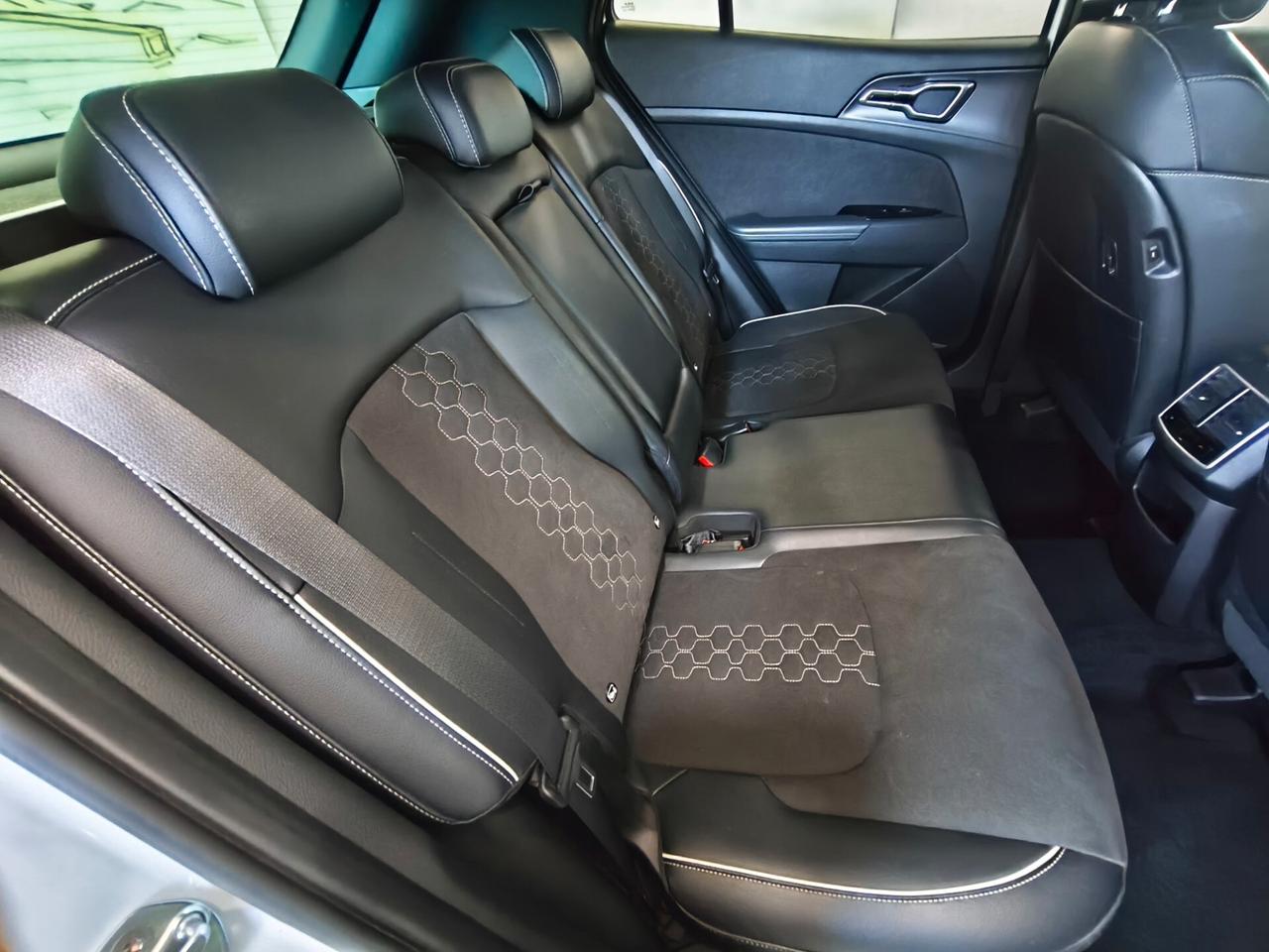 Kia Sportage 1.6 CRDi MHEV DCT GT-line - Tetto
