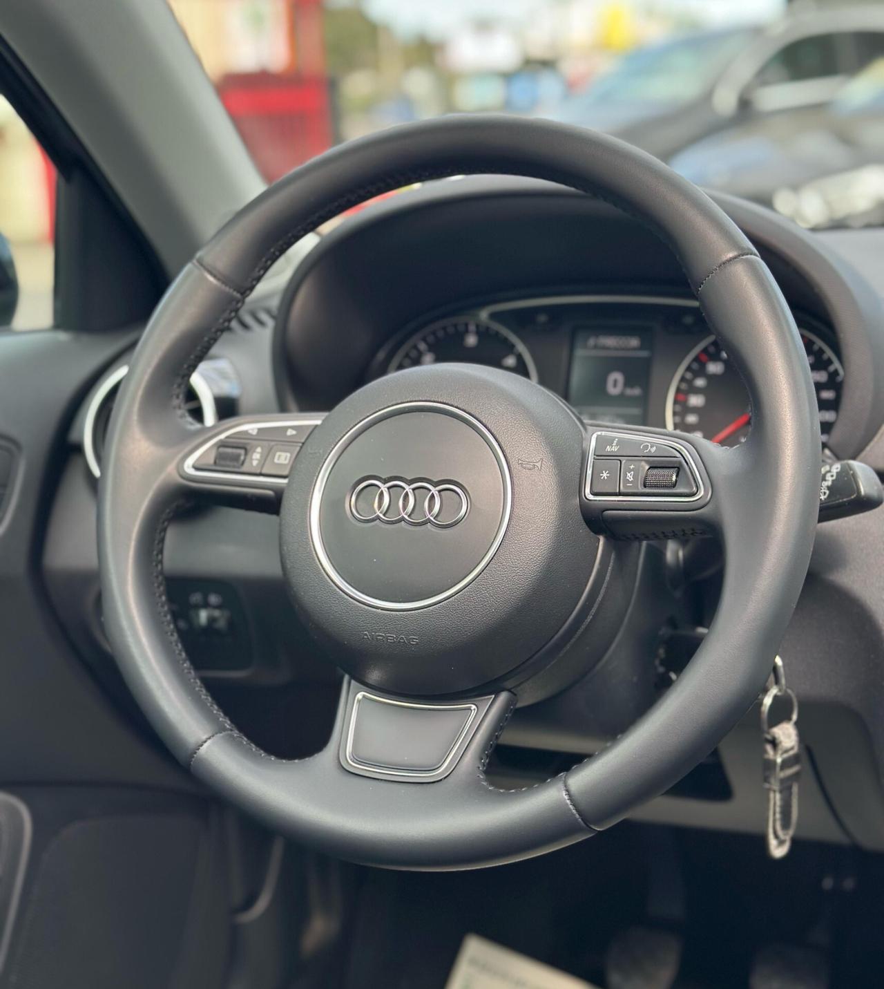 Audi A1 1.6 TDI 90CV S-LINE