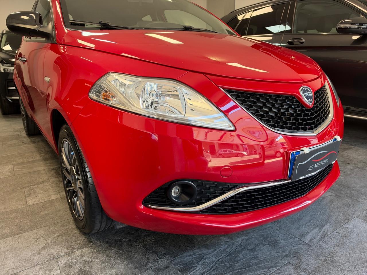 Lancia Ypsilon 1.3 MJT 95 CV Lounge