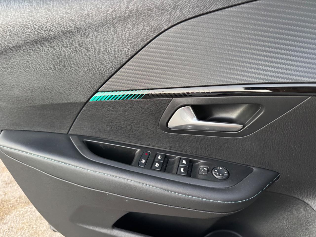 Peugeot 208 1.5 BlueHDi 100 Allure NAVI PACK