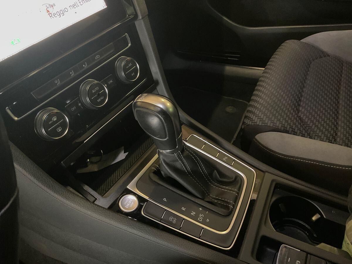 Volkswagen Golf 1.6 TDI 115 CV DSG r-line Sport 2018