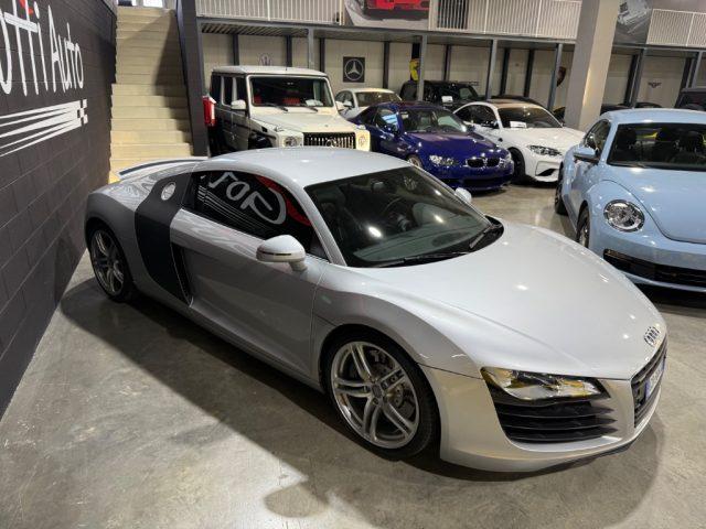 AUDI R8 4.2 V8 FSI QUATTRO R TRONIC