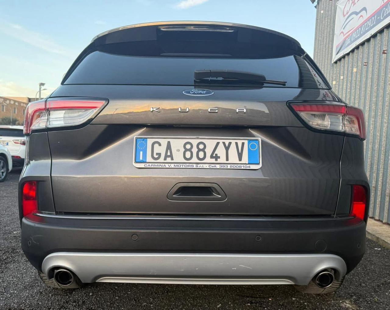 Ford Kuga 120CV AUT TITANIUM