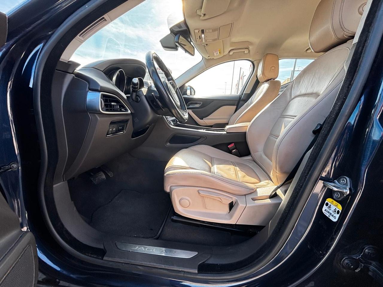 Jaguar F-Pace 2.0 D 180 CV AWD Prestige