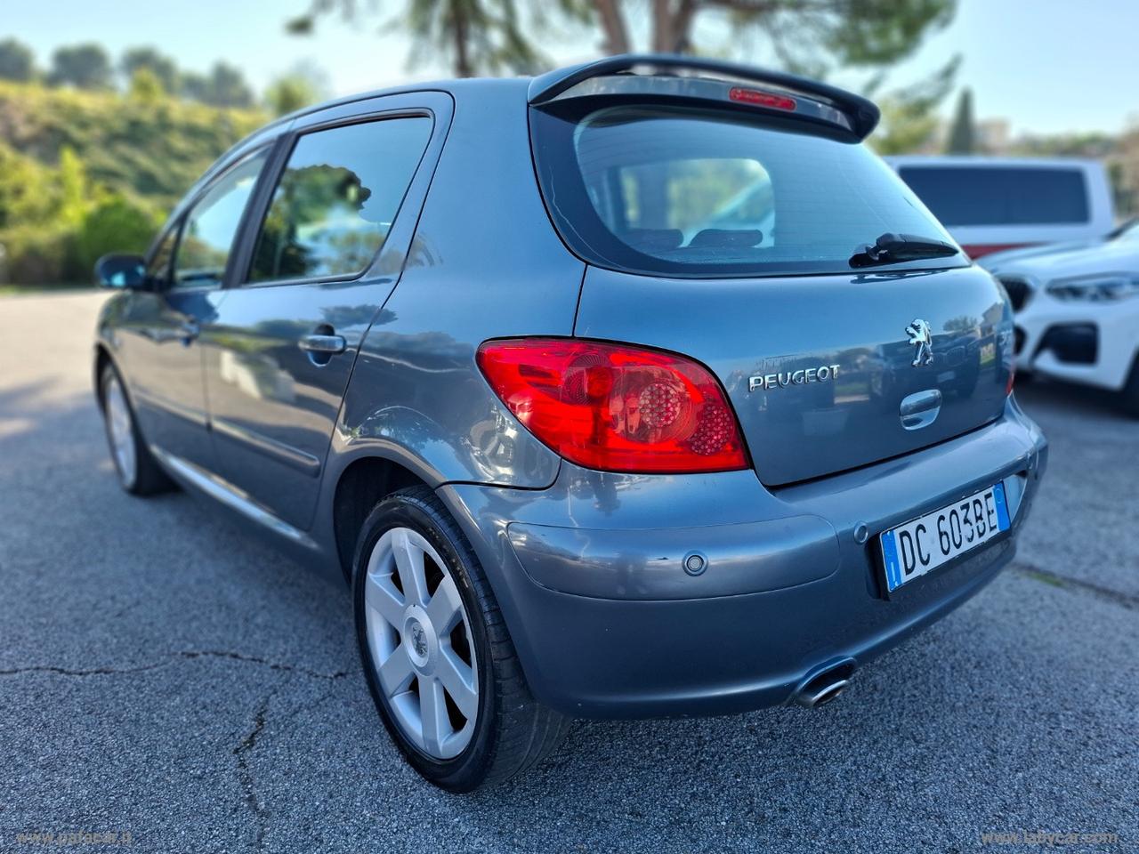 PEUGEOT 307 2.0 16V HDi FAP 5p. Féline