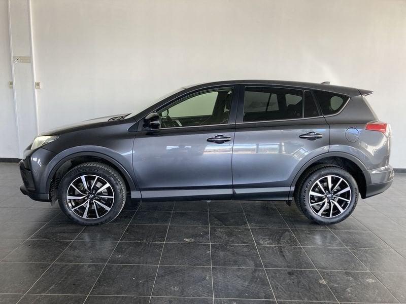 Toyota RAV4 Rav4 2.0 d-4d Lounge 2wd mt my17