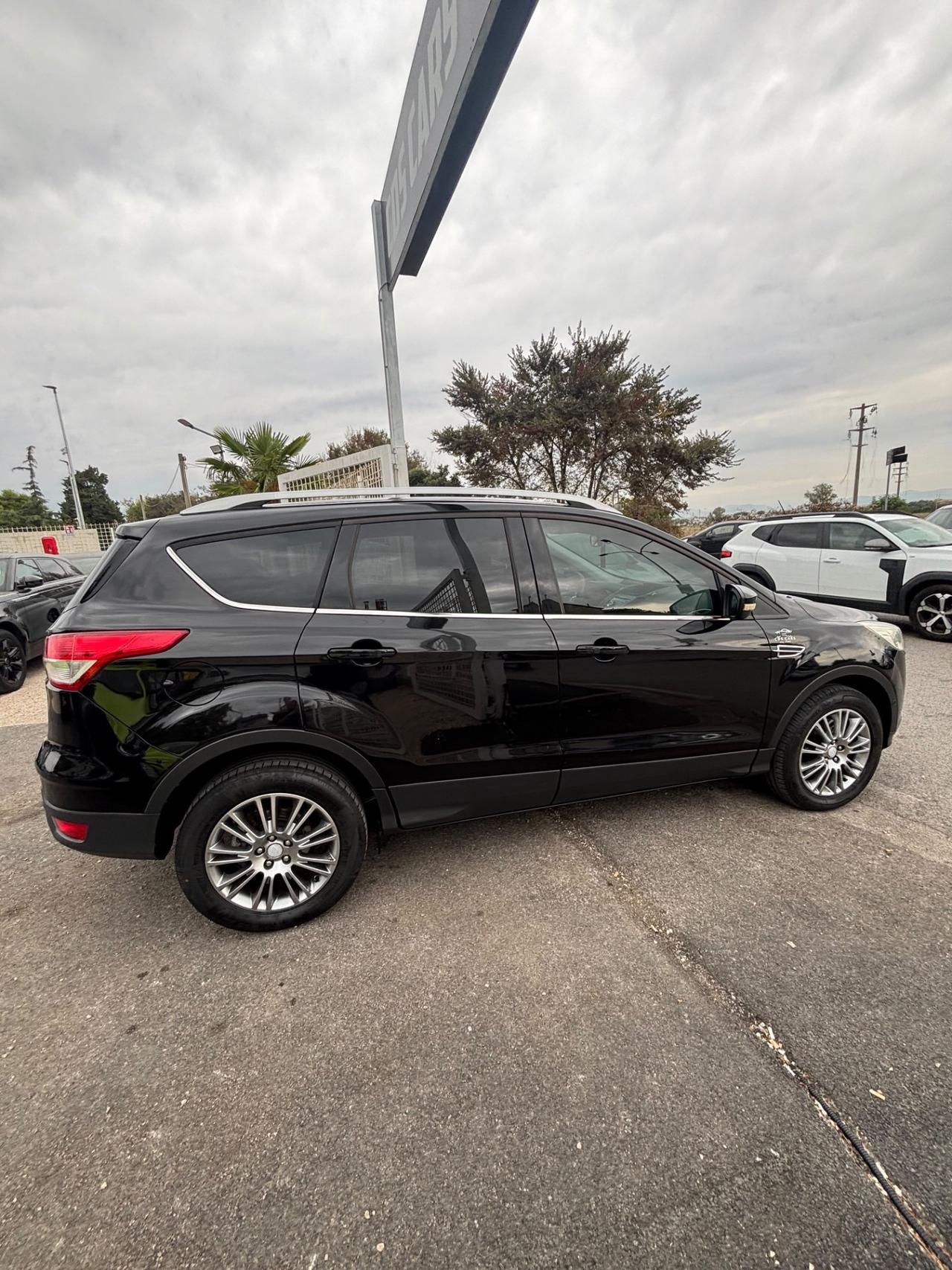 Ford Kuga 2.0 TDCI 150 CV S&S 4WD Titanium