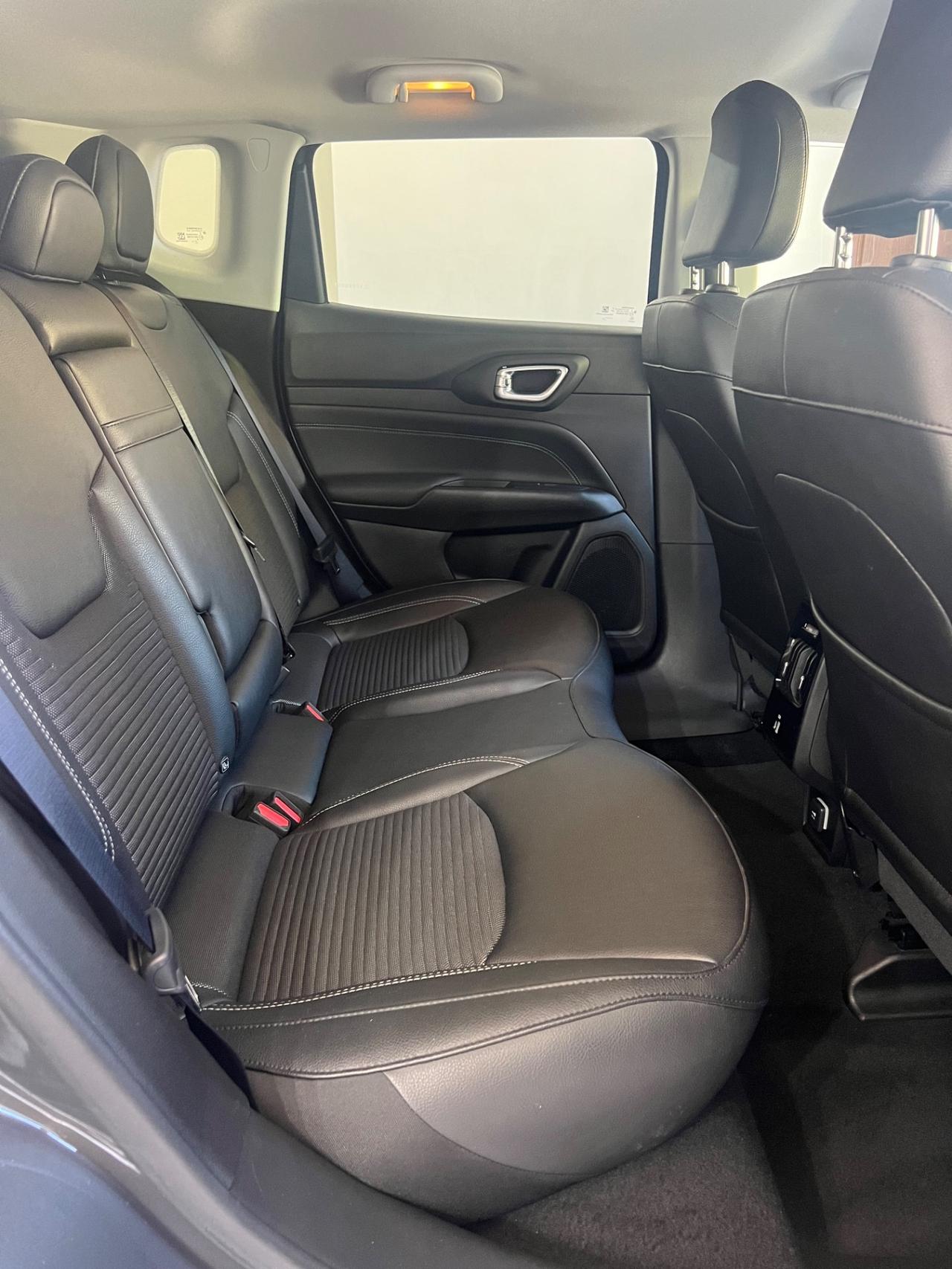 Jeep Compass 1.6 Multijet II 2WD Night Eagle