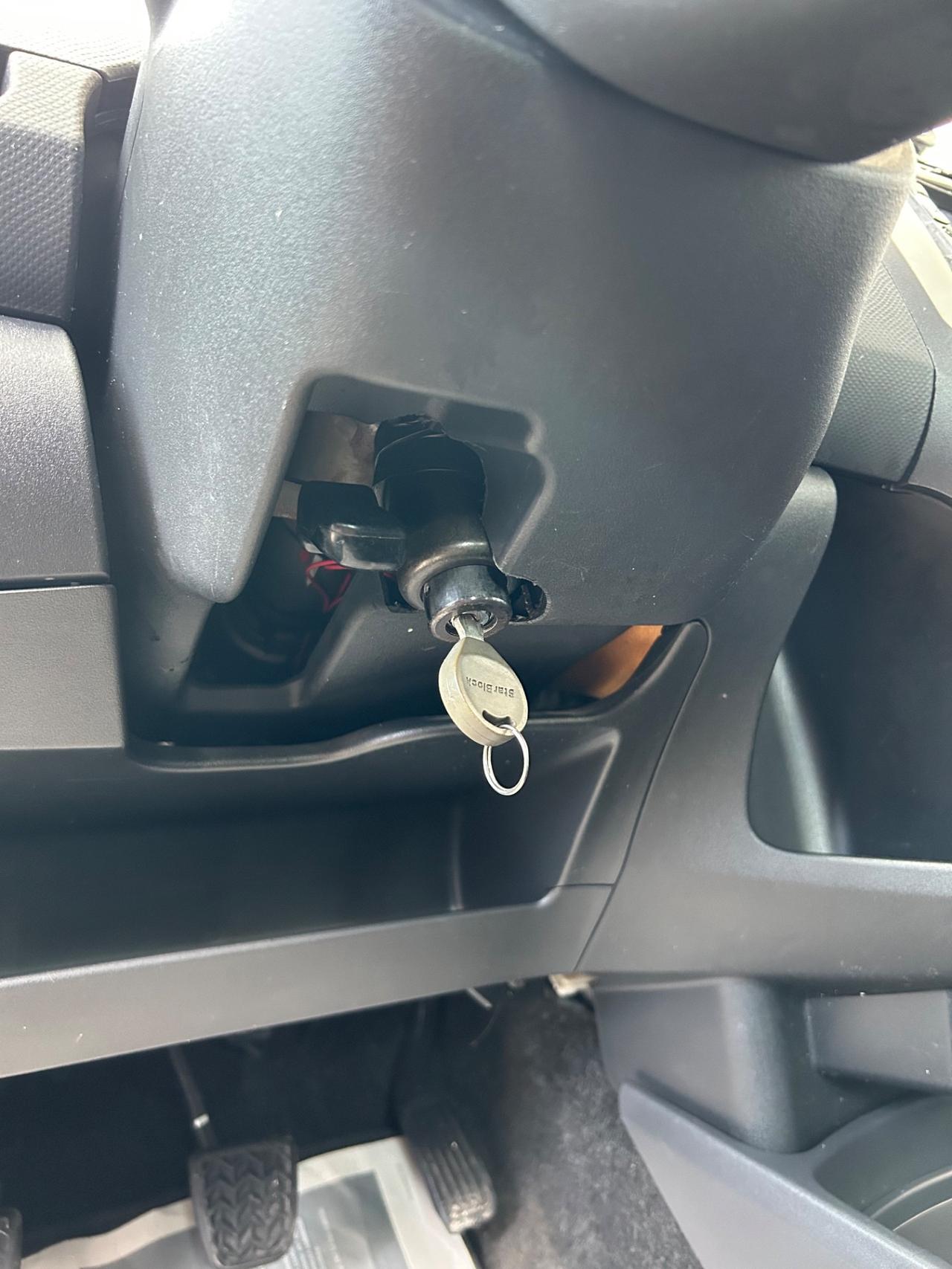 Toyota Yaris 1.0 5 porte