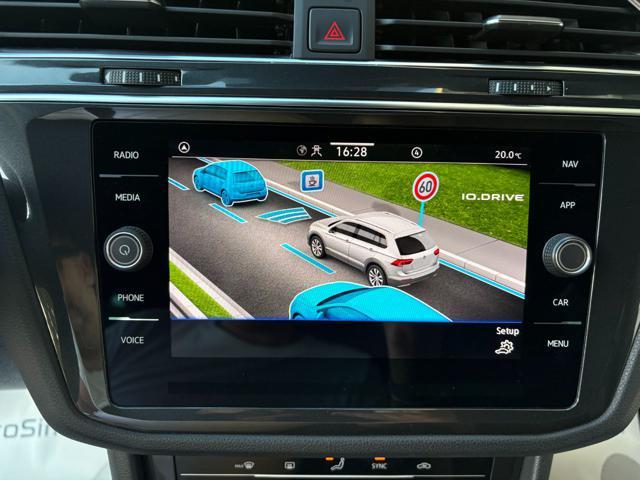 VOLKSWAGEN Tiguan 2.0 TDI 150 CV SCR DSG R-Line CERCHI DA 20''