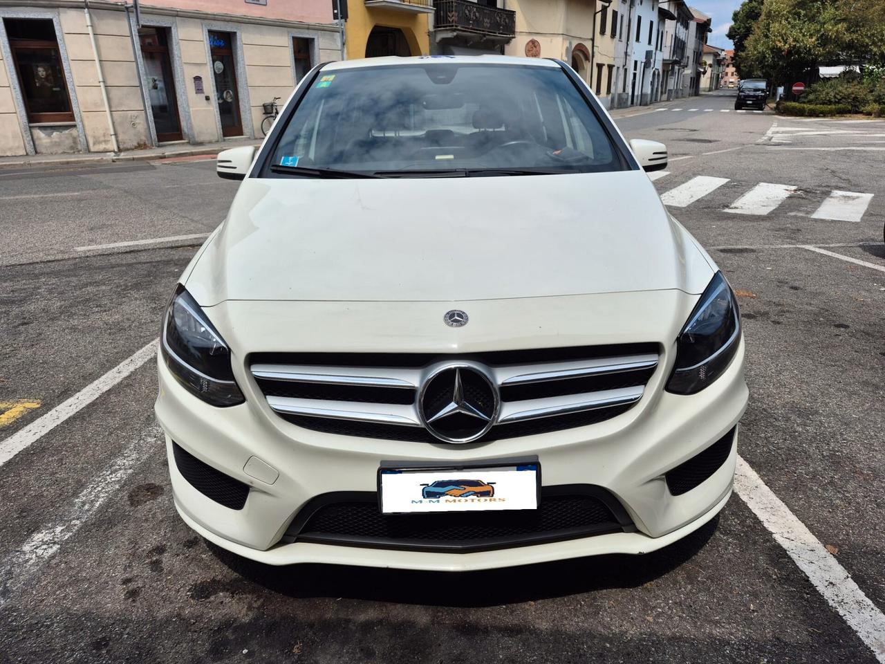 Mercedes B 200 d Automatic PACK AMG