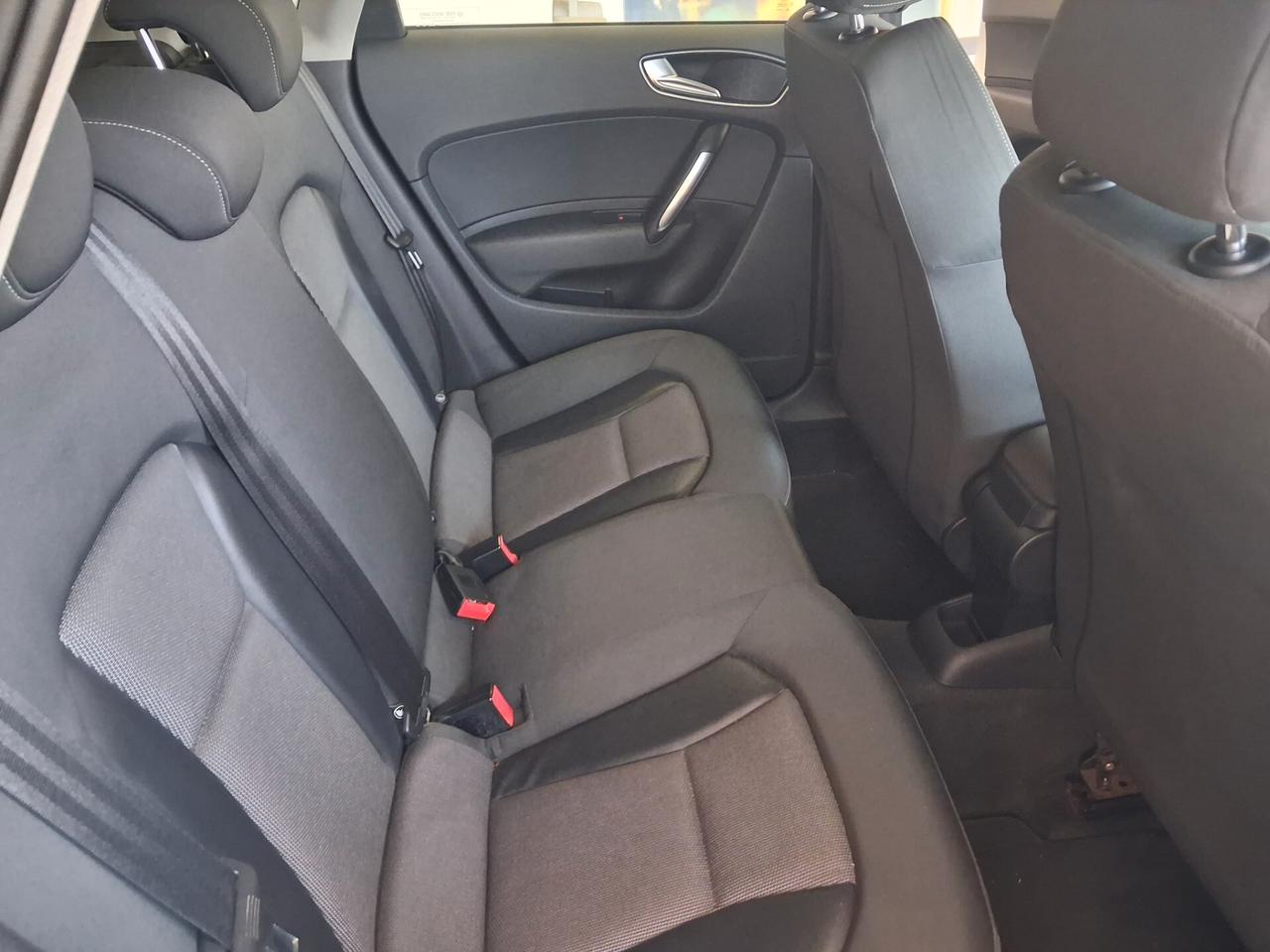Audi A1 SPB 1.6 TDI S tronic S LINE