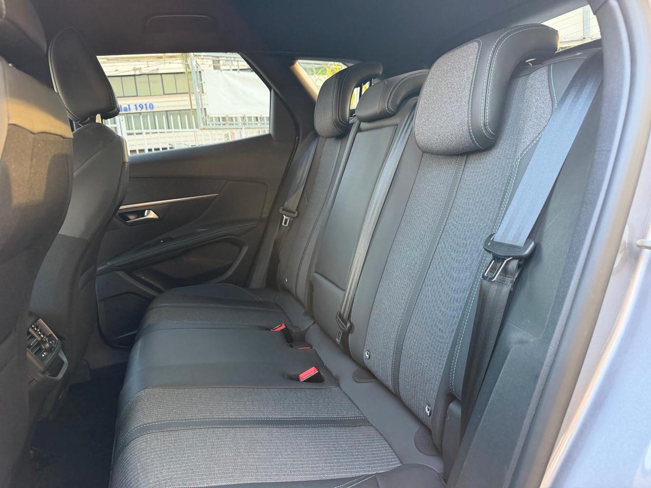 Peugeot 3008 BlueHDi 130 S&S EAT8 Allure Pack 2023