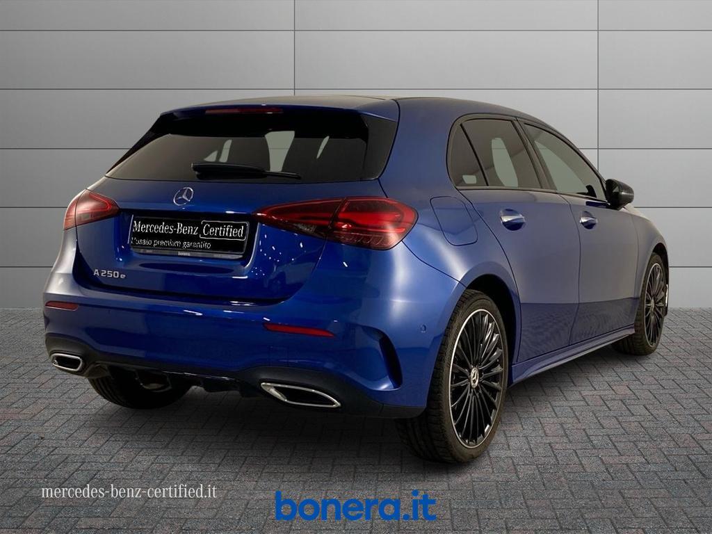 Mercedes Classe A 250 250 e Plug-In-Hybrid Premium Plus AMG Line Speedshift DCT AMG 8G