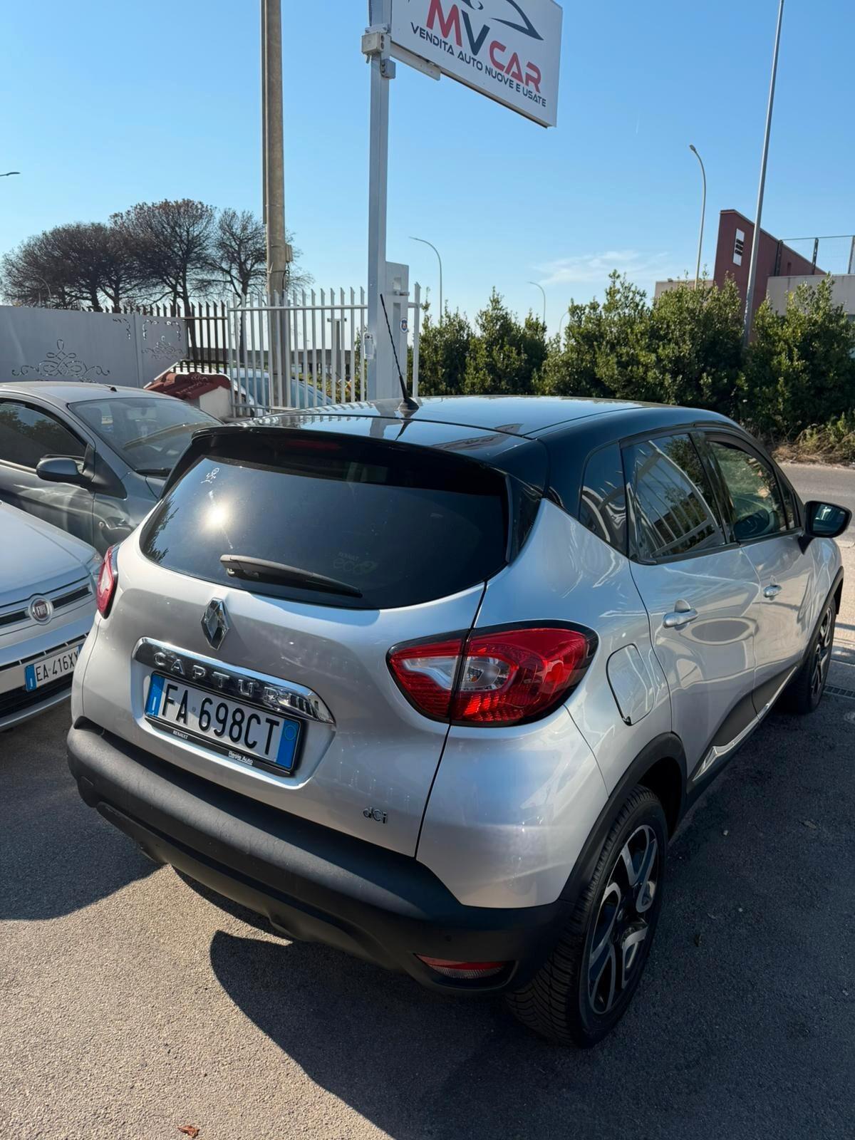 Renault Captur 1.5 dCi 890 CV AUTOMATICA
